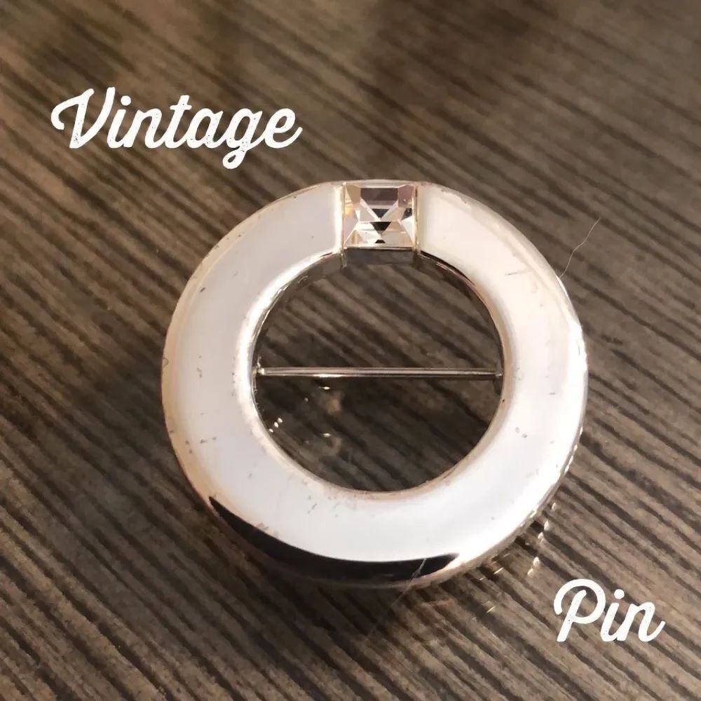 Silver Circle Pin Square Cut Glass Rhinestone